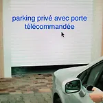 Moderne A Avec Jardin Et Terrasse Antibes