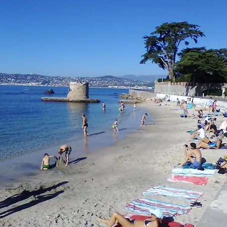 Daire Moderne A Avec Jardin Et Terrasse
