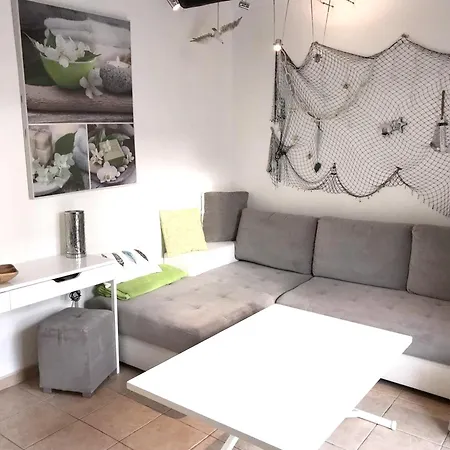 Appartement Moderne A Avec Jardin Et Terrasse