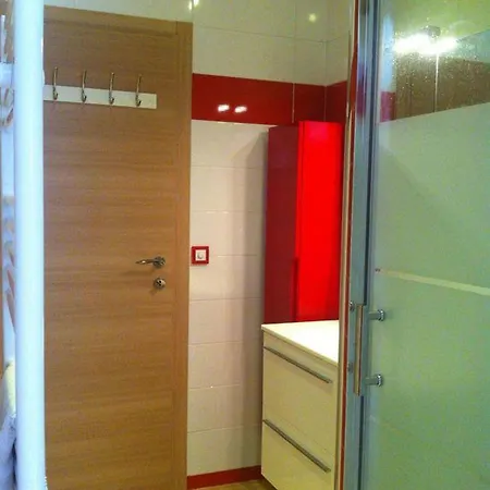 Moderne A Avec Jardin Et Terrasse *