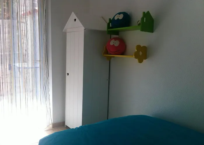 Moderne A Avec Jardin Et Terrasse Antibes