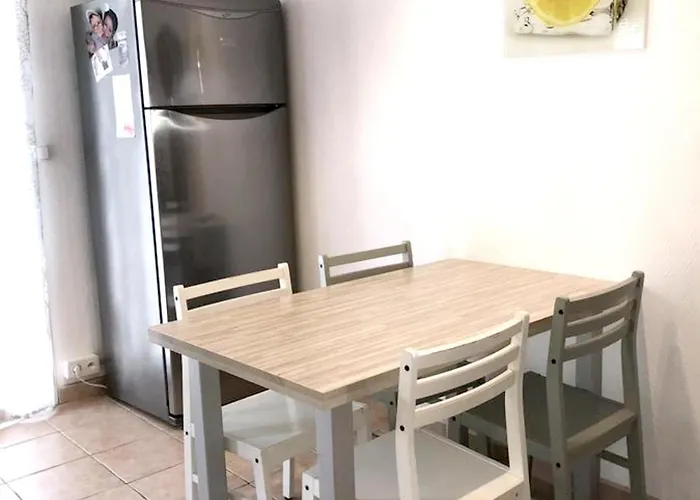 Moderne A Avec Jardin Et Terrasse Antibes