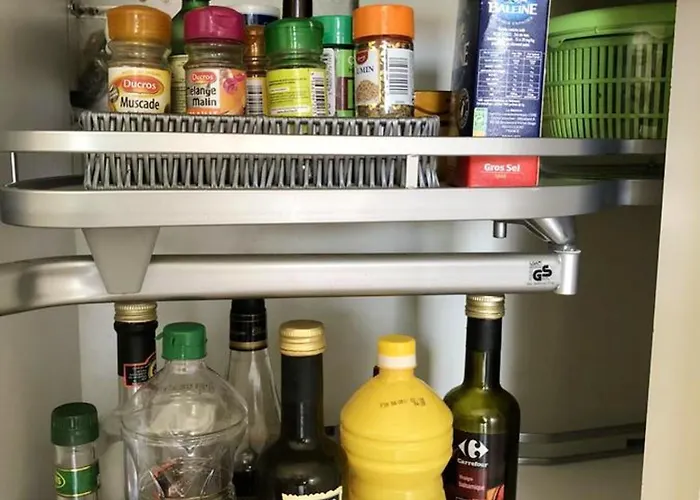 Moderne A Avec Jardin Et Terrasse Antibes